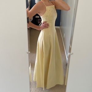 Yellow/gold formal dress